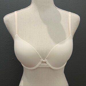 NWT Soma Embraceable 34B Demi Bra